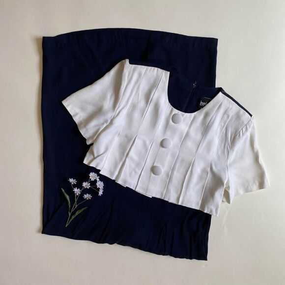 Vintage Dresses & Skirts - Vintage navy & white dress